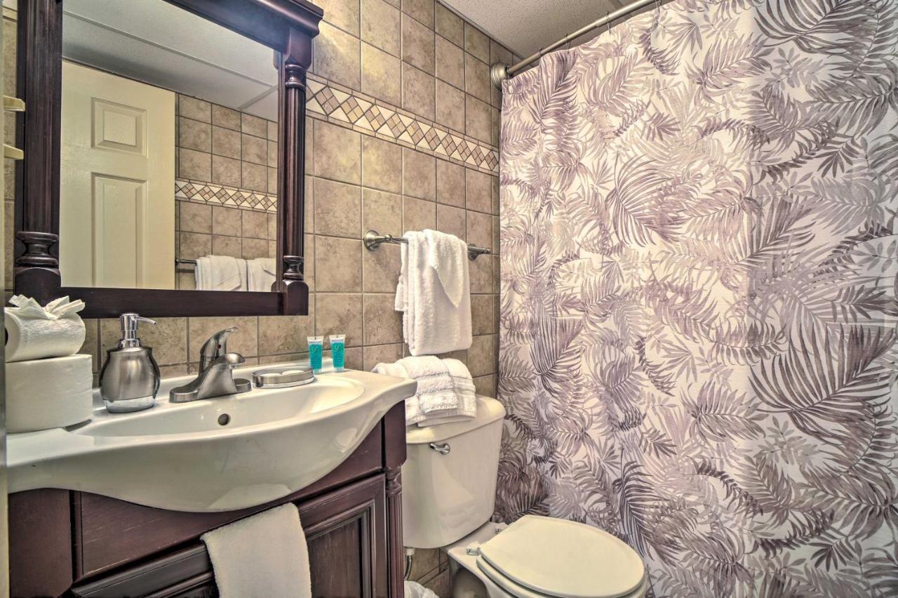 Cozy Downtown Gatlinburg Condo With Pool Access Exteriör bild