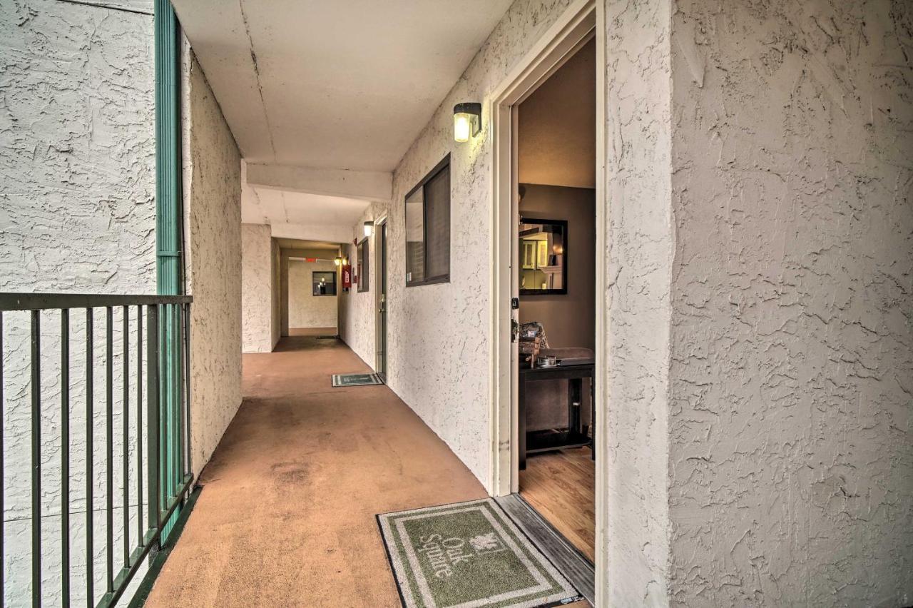 Cozy Downtown Gatlinburg Condo With Pool Access Exteriör bild
